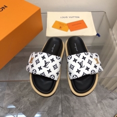 Louis Vuitton Slippers